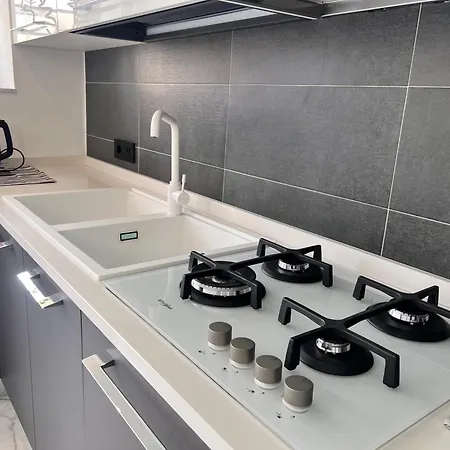 Raroom V-aparthotel Apartment *