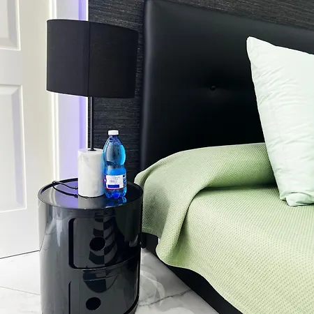 Raroom V-aparthotel *