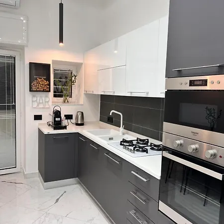 Raroom V-aparthotel Apartment